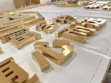 东阳拉丝不锈钢字的特点。